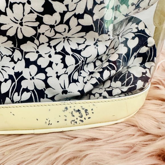 AUTHENTIC BURBERRY FLORAL VINYL AND PATENT LEATHER SHOULDER BAG VINTAGE - Picture 12 of 13